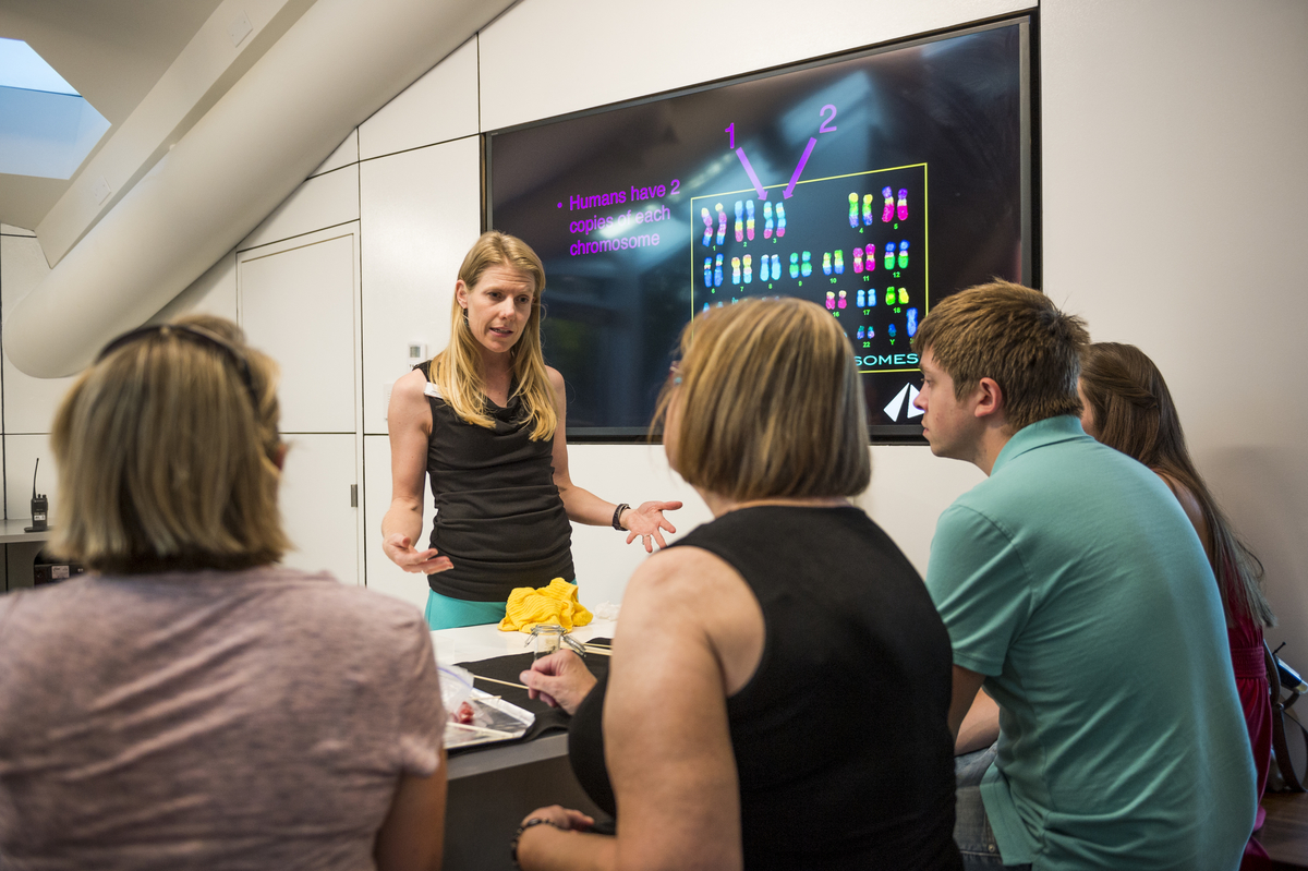 Jennifer conducts a workshop on Strawberry DNA as part of the Denver Botanic Gardens public outreach.